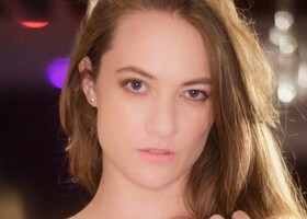 Samantha Hayes — PAWG